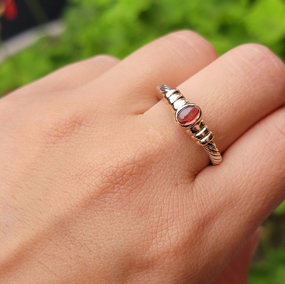 14k And Silver Cable Cabochon Ring - Picture 4 of 4